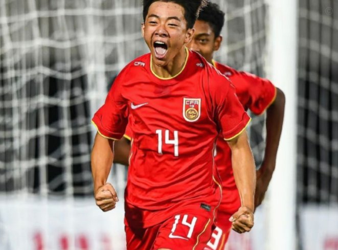 邝兆镭闪光：U17中国队对阵沙特的关键作用