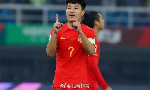 武磊百场里程碑 国足中泰战迎特别时刻
