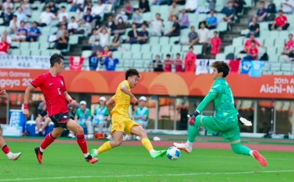 亚运男足与韩国队能力差距明显教练风格对比